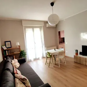 Casatelu - A Due Passi Dal Centro Storico Appartamento