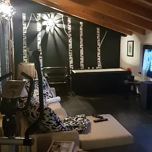 Benessere La Casa Nera ブレーノ